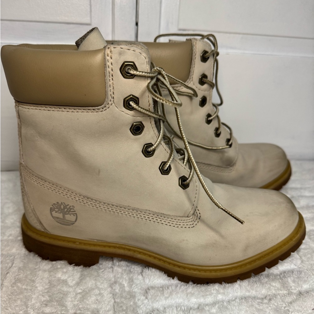 Timberland Women's 6" Premium Boot with Wedge Winter White Nubuck 9.5